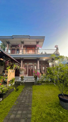 Nano Ari Homestay and Art Class